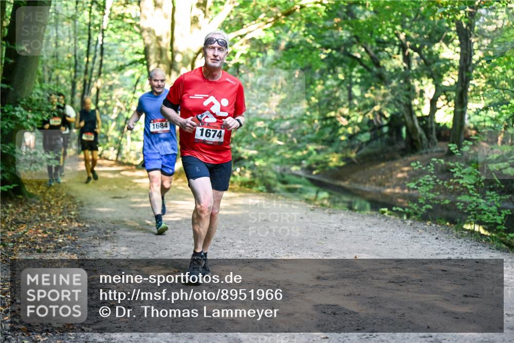 28.09.2025 - 33. Volkslauf durch das schöne Alstertal Dr. Thomas Lammeyer http://msf.ph/oto/8951966 28.09.2025 10:19:48 Laufen 1684, 1674 meine-sportfotos.de