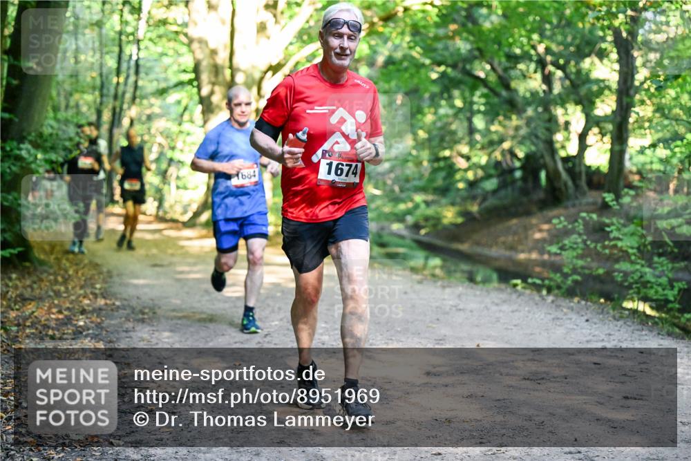 28.09.2025 - 33. Volkslauf durch das schöne Alstertal Dr. Thomas Lammeyer http://msf.ph/oto/8951969 28.09.2025 10:19:49 Laufen 7684, 3, 1674 meine-sportfotos.de