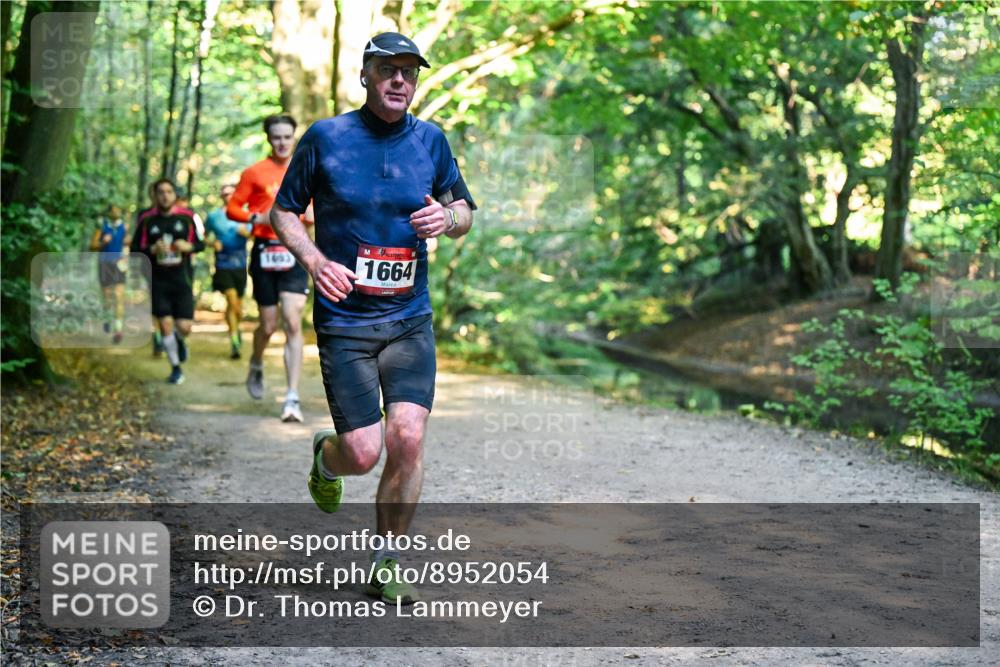 28.09.2025 - 33. Volkslauf durch das schöne Alstertal Dr. Thomas Lammeyer http://msf.ph/oto/8952054 28.09.2025 10:20:02 Laufen 1693, 1664 meine-sportfotos.de
