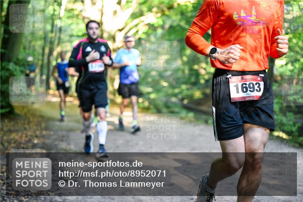 28.09.2025 - 33. Volkslauf durch das schöne Alstertal Dr. Thomas Lammeyer http://msf.ph/oto/8952071 28.09.2025 10:20:06 Laufen 700, 1693 meine-sportfotos.de