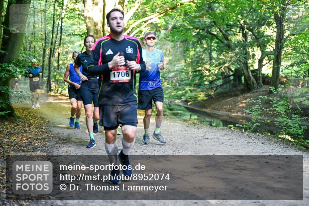 28.09.2025 - 33. Volkslauf durch das schöne Alstertal Dr. Thomas Lammeyer http://msf.ph/oto/8952074 28.09.2025 10:20:06 Laufen 1640, 1706 meine-sportfotos.de
