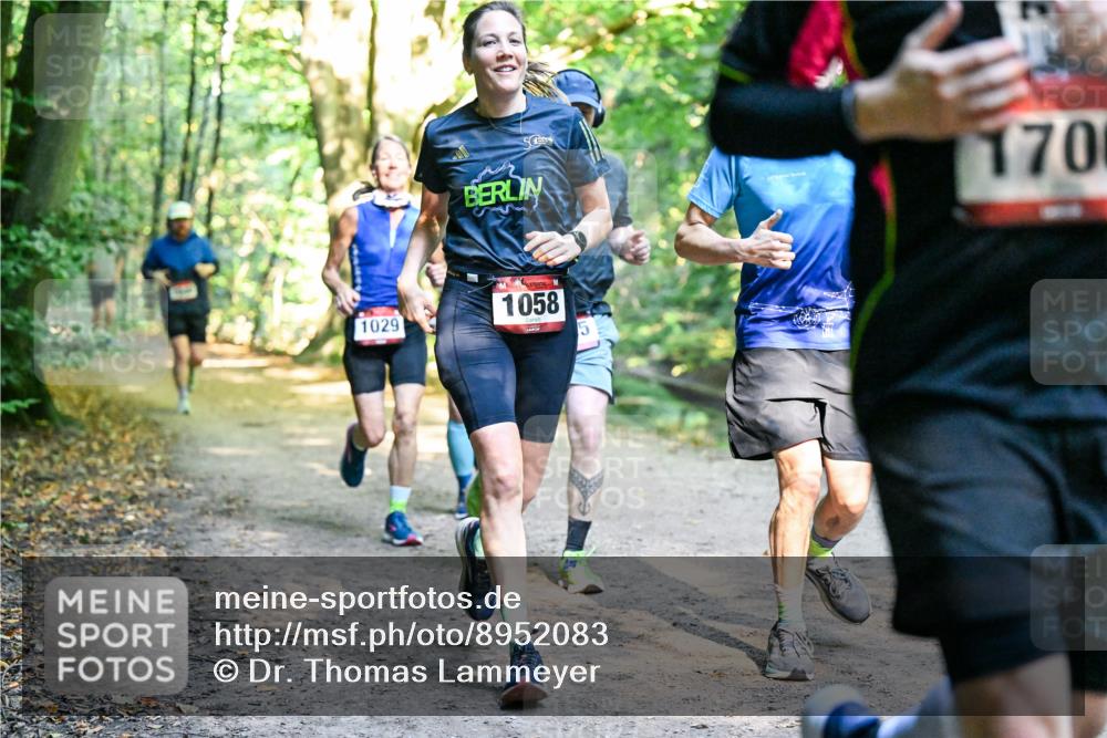 28.09.2025 - 33. Volkslauf durch das schöne Alstertal Dr. Thomas Lammeyer http://msf.ph/oto/8952083 28.09.2025 10:20:07 Laufen 1029, 1058, 170 meine-sportfotos.de