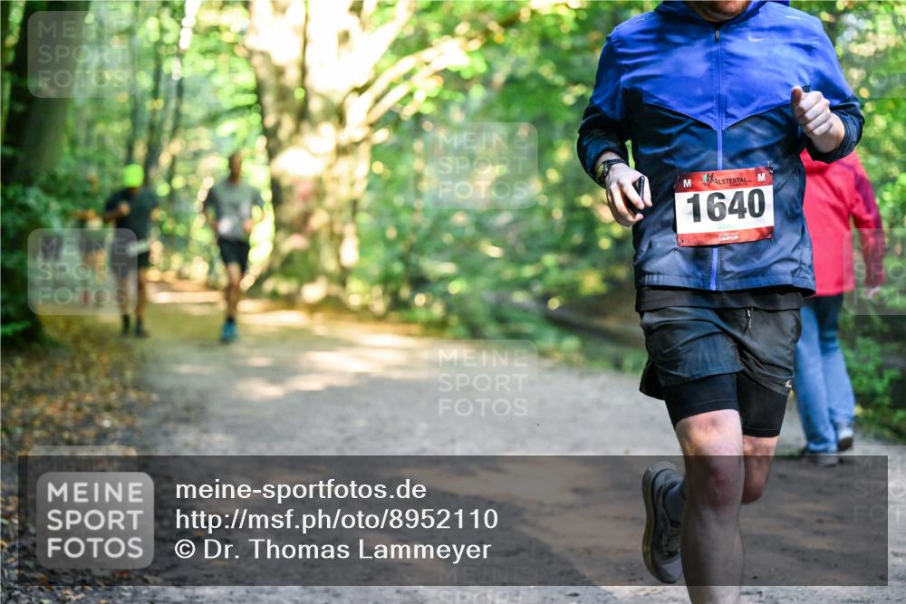 28.09.2025 - 33. Volkslauf durch das schöne Alstertal Dr. Thomas Lammeyer http://msf.ph/oto/8952110 28.09.2025 10:20:12 Laufen 1640 meine-sportfotos.de