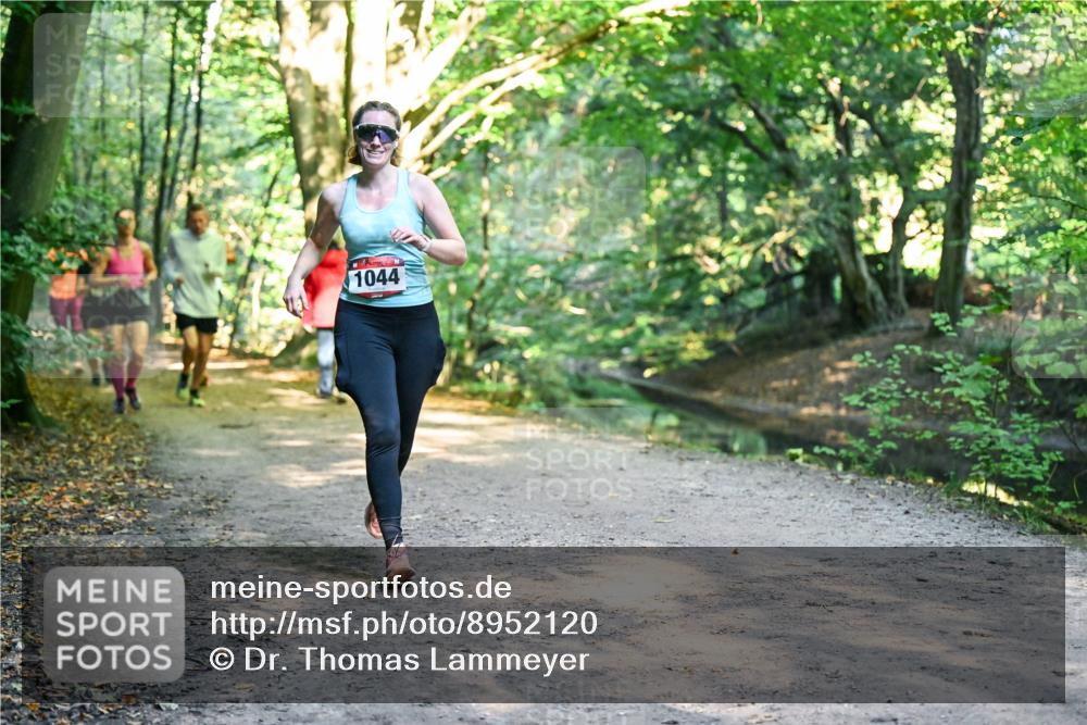 28.09.2025 - 33. Volkslauf durch das schöne Alstertal Dr. Thomas Lammeyer http://msf.ph/oto/8952120 28.09.2025 10:20:21 Laufen 1044 meine-sportfotos.de