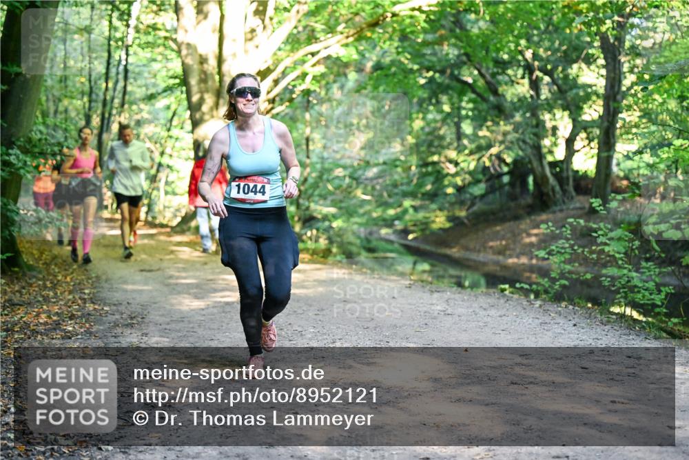 28.09.2025 - 33. Volkslauf durch das schöne Alstertal Dr. Thomas Lammeyer http://msf.ph/oto/8952121 28.09.2025 10:20:21 Laufen 1044 meine-sportfotos.de