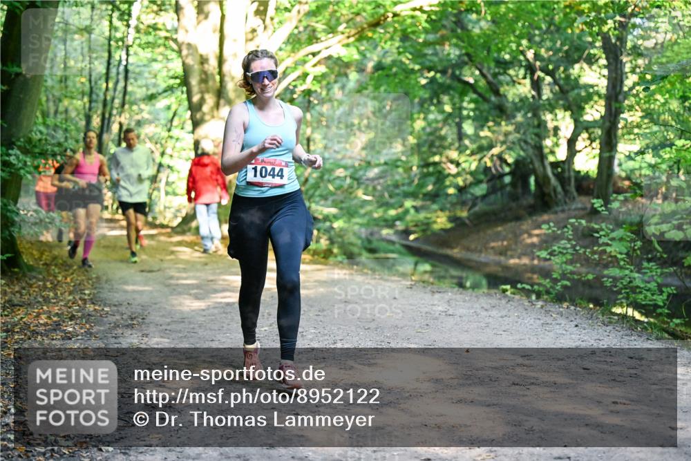28.09.2025 - 33. Volkslauf durch das schöne Alstertal Dr. Thomas Lammeyer http://msf.ph/oto/8952122 28.09.2025 10:20:21 Laufen 1044 meine-sportfotos.de