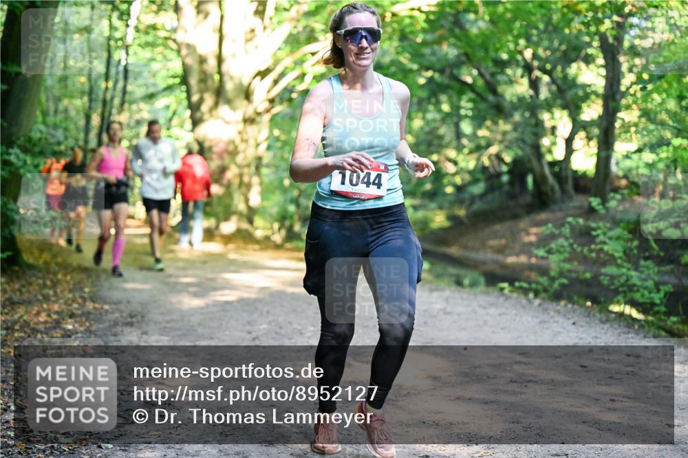 28.09.2025 - 33. Volkslauf durch das schöne Alstertal Dr. Thomas Lammeyer http://msf.ph/oto/8952127 28.09.2025 10:20:22 Laufen 1044 meine-sportfotos.de