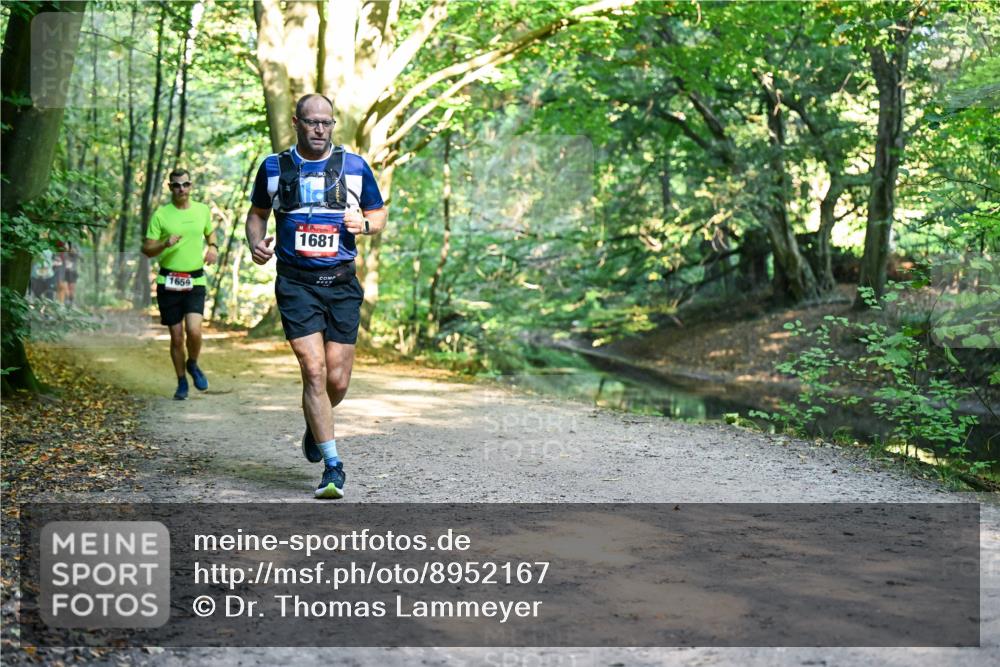 28.09.2025 - 33. Volkslauf durch das schöne Alstertal Dr. Thomas Lammeyer http://msf.ph/oto/8952167 28.09.2025 10:20:36 Laufen 1681, 1659 meine-sportfotos.de