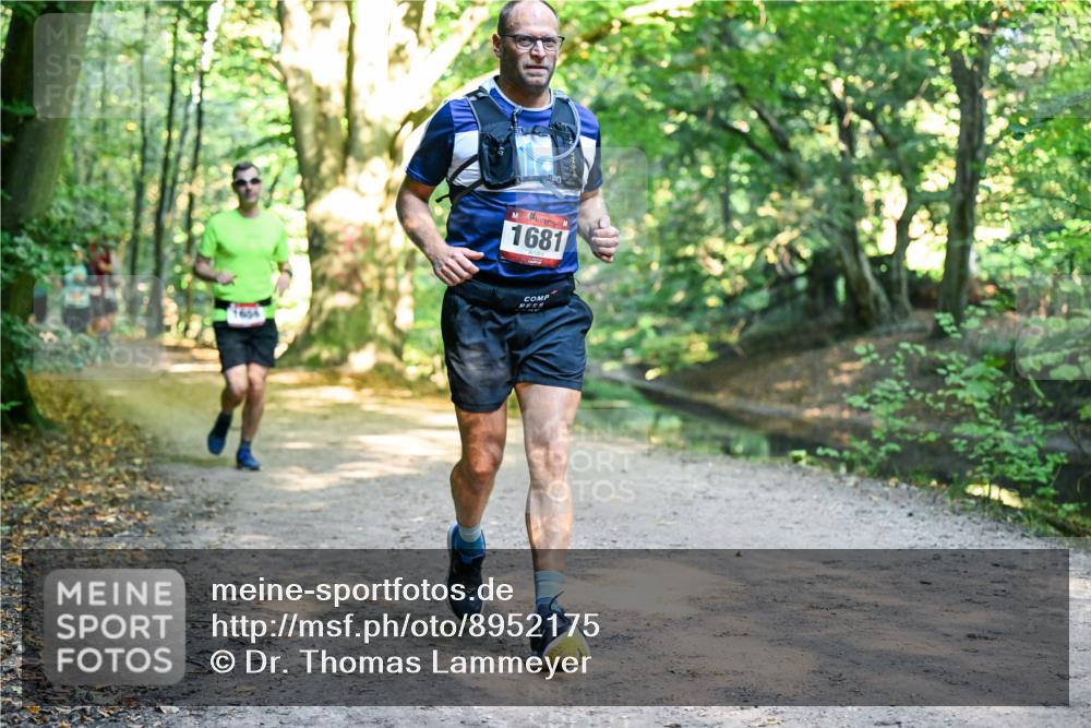 28.09.2025 - 33. Volkslauf durch das schöne Alstertal Dr. Thomas Lammeyer http://msf.ph/oto/8952175 28.09.2025 10:20:37 Laufen 1681 meine-sportfotos.de