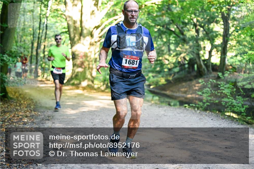 28.09.2025 - 33. Volkslauf durch das schöne Alstertal Dr. Thomas Lammeyer http://msf.ph/oto/8952176 28.09.2025 10:20:37 Laufen 1681 meine-sportfotos.de