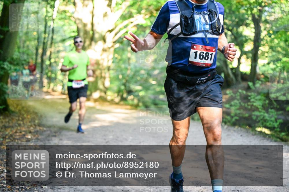 28.09.2025 - 33. Volkslauf durch das schöne Alstertal Dr. Thomas Lammeyer http://msf.ph/oto/8952180 28.09.2025 10:20:37 Laufen 1681 meine-sportfotos.de