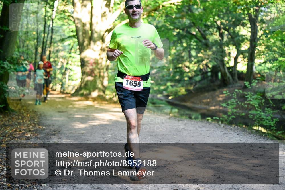 28.09.2025 - 33. Volkslauf durch das schöne Alstertal Dr. Thomas Lammeyer http://msf.ph/oto/8952188 28.09.2025 10:20:39 Laufen 1659 meine-sportfotos.de
