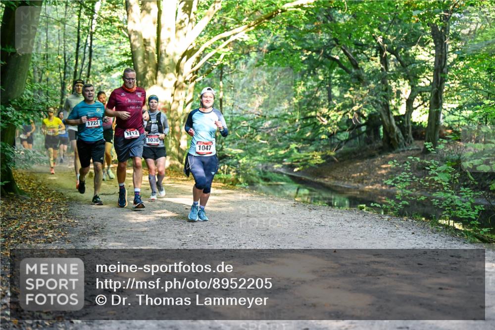 28.09.2025 - 33. Volkslauf durch das schöne Alstertal Dr. Thomas Lammeyer http://msf.ph/oto/8952205 28.09.2025 10:20:42 Laufen 10, 1722, 1712, 1036, 1047 meine-sportfotos.de