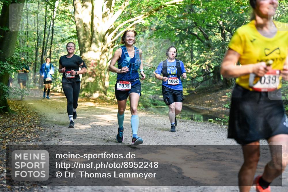 28.09.2025 - 33. Volkslauf durch das schöne Alstertal Dr. Thomas Lammeyer http://msf.ph/oto/8952248 28.09.2025 10:20:49 Laufen 109, 1035, 1062, 039 meine-sportfotos.de