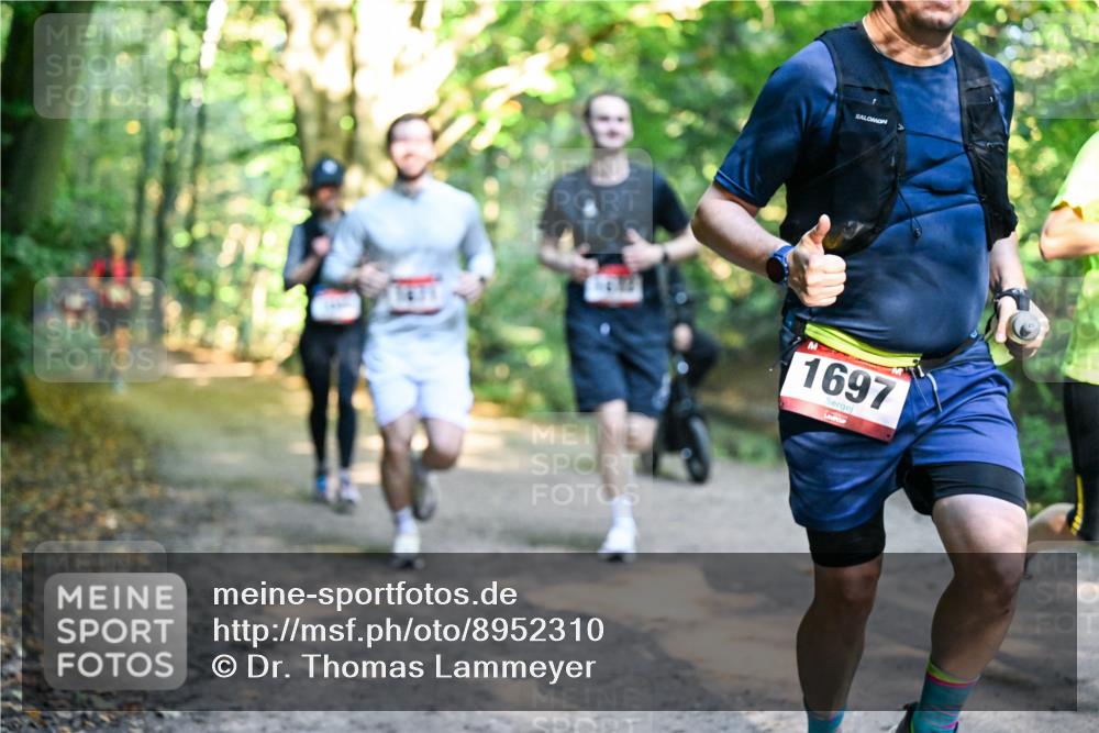 28.09.2025 - 33. Volkslauf durch das schöne Alstertal Dr. Thomas Lammeyer http://msf.ph/oto/8952310 28.09.2025 10:21:01 Laufen 1697 meine-sportfotos.de