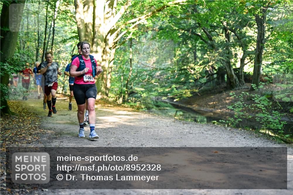 28.09.2025 - 33. Volkslauf durch das schöne Alstertal Dr. Thomas Lammeyer http://msf.ph/oto/8952328 28.09.2025 10:21:06 Laufen 1061 meine-sportfotos.de