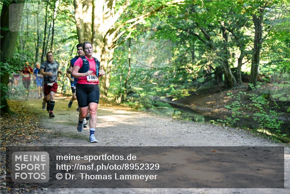 28.09.2025 - 33. Volkslauf durch das schöne Alstertal Dr. Thomas Lammeyer http://msf.ph/oto/8952329 28.09.2025 10:21:06 Laufen 1061 meine-sportfotos.de
