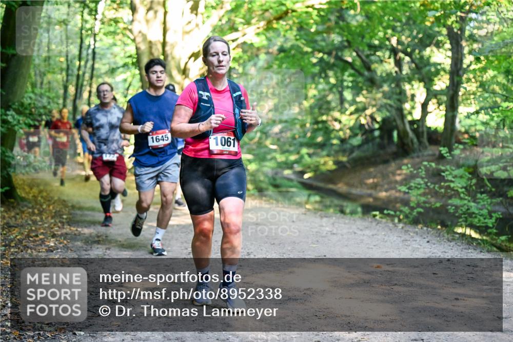 28.09.2025 - 33. Volkslauf durch das schöne Alstertal Dr. Thomas Lammeyer http://msf.ph/oto/8952338 28.09.2025 10:21:07 Laufen 172, 1645, 1061 meine-sportfotos.de