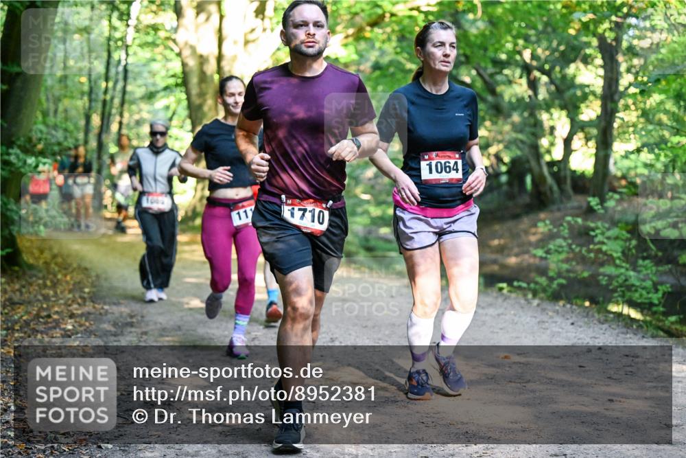 28.09.2025 - 33. Volkslauf durch das schöne Alstertal Dr. Thomas Lammeyer http://msf.ph/oto/8952381 28.09.2025 10:21:15 Laufen 1710, 1064 meine-sportfotos.de