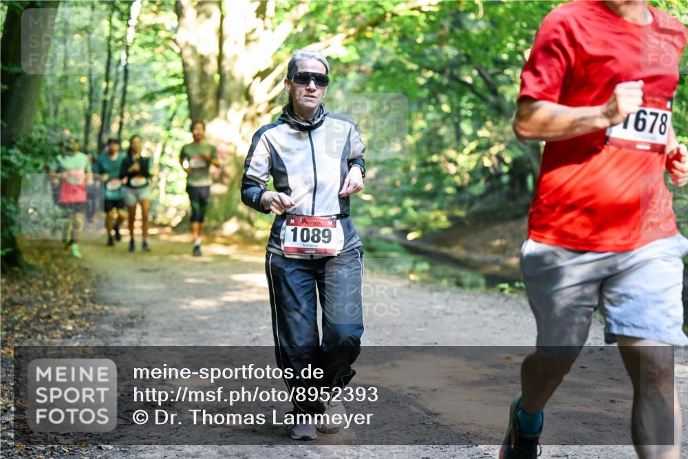 28.09.2025 - 33. Volkslauf durch das schöne Alstertal Dr. Thomas Lammeyer http://msf.ph/oto/8952393 28.09.2025 10:21:17 Laufen 1089, 678 meine-sportfotos.de