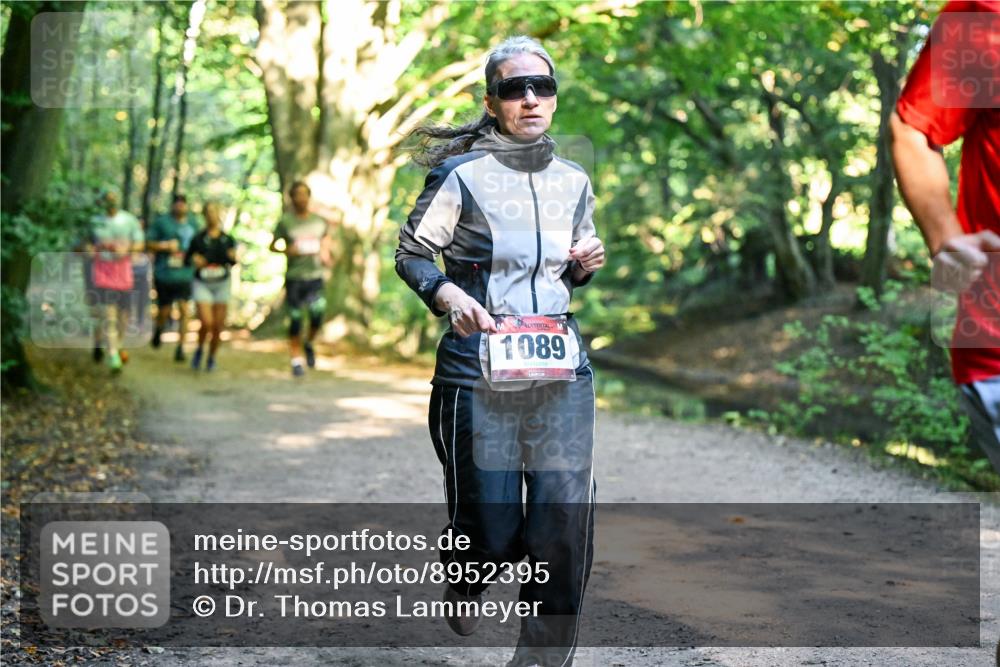 28.09.2025 - 33. Volkslauf durch das schöne Alstertal Dr. Thomas Lammeyer http://msf.ph/oto/8952395 28.09.2025 10:21:17 Laufen 1089 meine-sportfotos.de