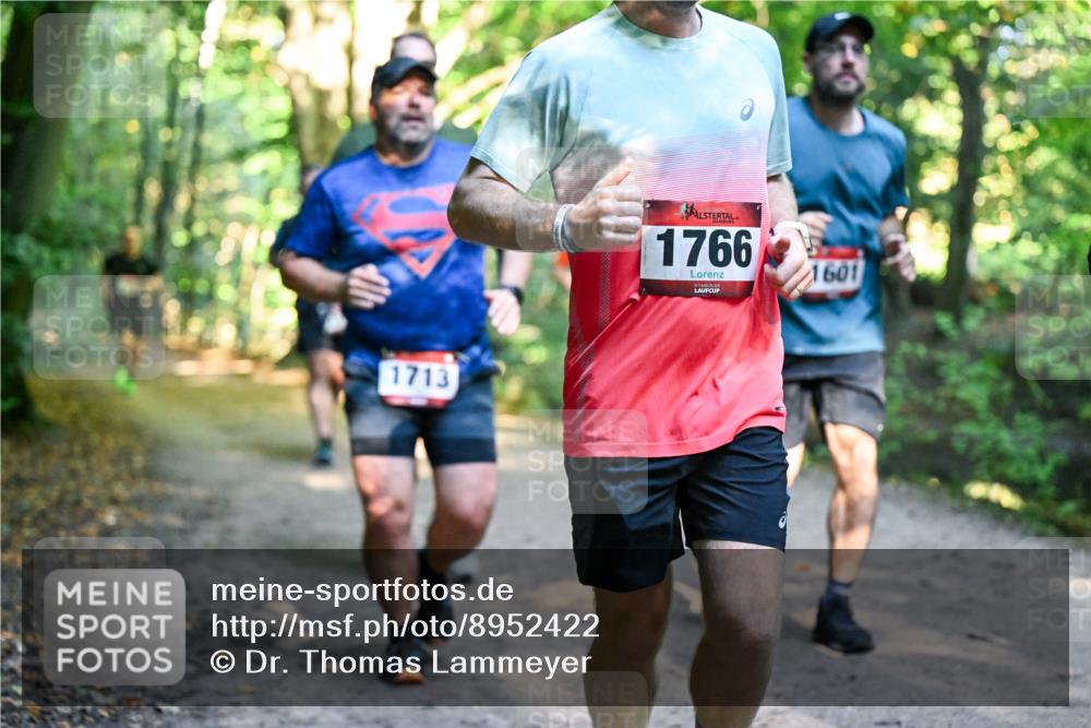 28.09.2025 - 33. Volkslauf durch das schöne Alstertal Dr. Thomas Lammeyer http://msf.ph/oto/8952422 28.09.2025 10:21:23 Laufen 1713, 1766, 1601 meine-sportfotos.de