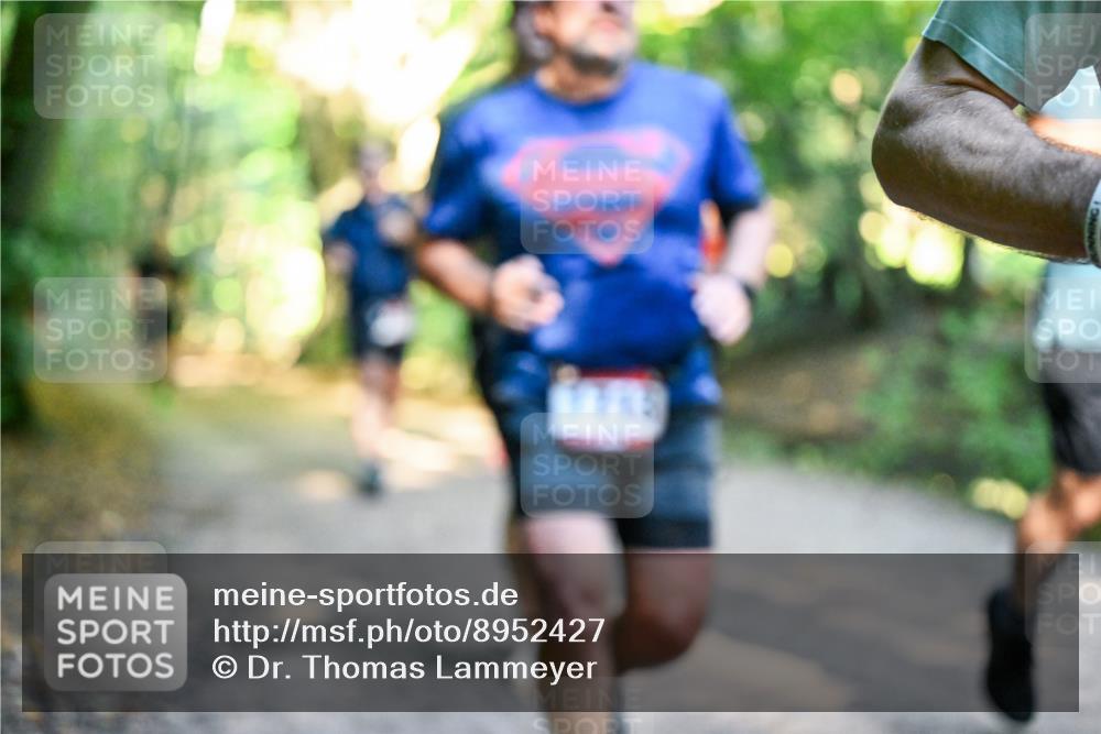 28.09.2025 - 33. Volkslauf durch das schöne Alstertal Dr. Thomas Lammeyer http://msf.ph/oto/8952427 28.09.2025 10:21:24 Laufen  meine-sportfotos.de