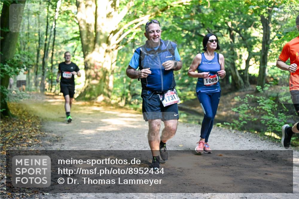 28.09.2025 - 33. Volkslauf durch das schöne Alstertal Dr. Thomas Lammeyer http://msf.ph/oto/8952434 28.09.2025 10:21:25 Laufen 1050, 1731, 1069 meine-sportfotos.de