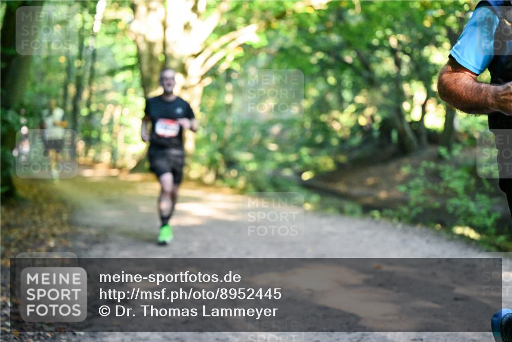 28.09.2025 - 33. Volkslauf durch das schöne Alstertal Dr. Thomas Lammeyer http://msf.ph/oto/8952445 28.09.2025 10:21:27 Laufen  meine-sportfotos.de