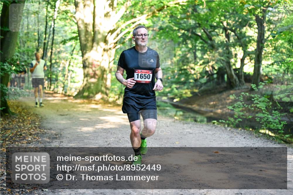 28.09.2025 - 33. Volkslauf durch das schöne Alstertal Dr. Thomas Lammeyer http://msf.ph/oto/8952449 28.09.2025 10:21:28 Laufen 1650 meine-sportfotos.de