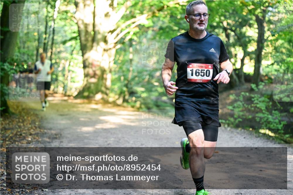 28.09.2025 - 33. Volkslauf durch das schöne Alstertal Dr. Thomas Lammeyer http://msf.ph/oto/8952454 28.09.2025 10:21:28 Laufen 1650 meine-sportfotos.de