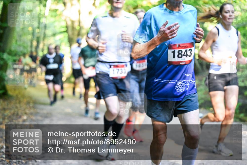 28.09.2025 - 33. Volkslauf durch das schöne Alstertal Dr. Thomas Lammeyer http://msf.ph/oto/8952490 28.09.2025 10:21:40 Laufen 1733, 1843 meine-sportfotos.de