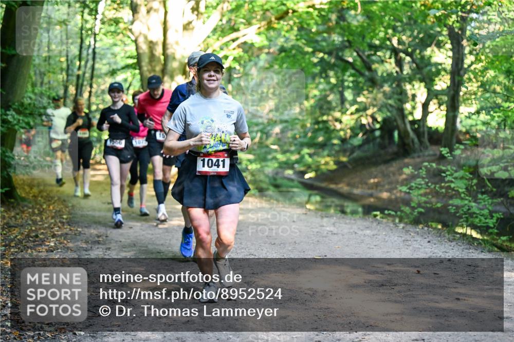 28.09.2025 - 33. Volkslauf durch das schöne Alstertal Dr. Thomas Lammeyer http://msf.ph/oto/8952524 28.09.2025 10:21:46 Laufen 1566, 3075, 1041, 10 meine-sportfotos.de