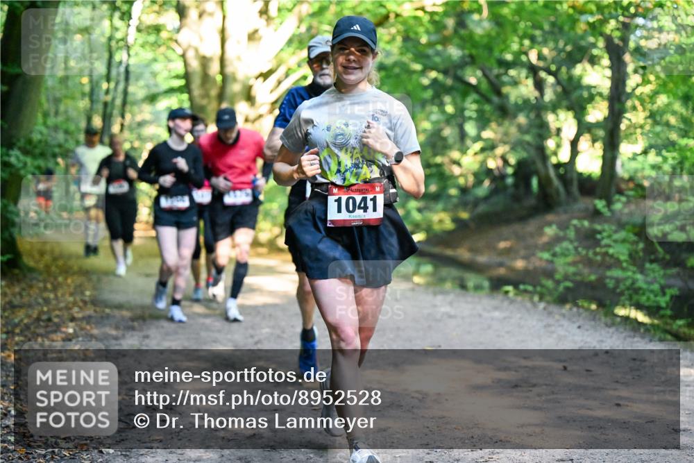 28.09.2025 - 33. Volkslauf durch das schöne Alstertal Dr. Thomas Lammeyer http://msf.ph/oto/8952528 28.09.2025 10:21:47 Laufen 10, 1041 meine-sportfotos.de