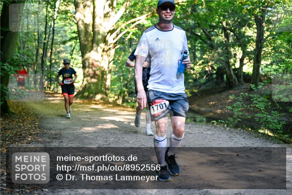 28.09.2025 - 33. Volkslauf durch das schöne Alstertal Dr. Thomas Lammeyer http://msf.ph/oto/8952556 28.09.2025 10:21:52 Laufen 1094, 1701 meine-sportfotos.de