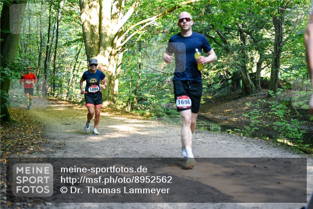 28.09.2025 - 33. Volkslauf durch das schöne Alstertal Dr. Thomas Lammeyer http://msf.ph/oto/8952562 28.09.2025 10:21:53 Laufen 1720, 1094, 1698 meine-sportfotos.de