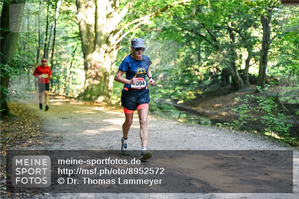 28.09.2025 - 33. Volkslauf durch das schöne Alstertal Dr. Thomas Lammeyer http://msf.ph/oto/8952572 28.09.2025 10:21:55 Laufen 094 meine-sportfotos.de