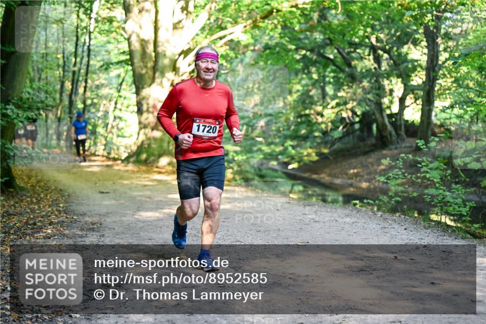 28.09.2025 - 33. Volkslauf durch das schöne Alstertal Dr. Thomas Lammeyer http://msf.ph/oto/8952585 28.09.2025 10:21:59 Laufen 1720 meine-sportfotos.de
