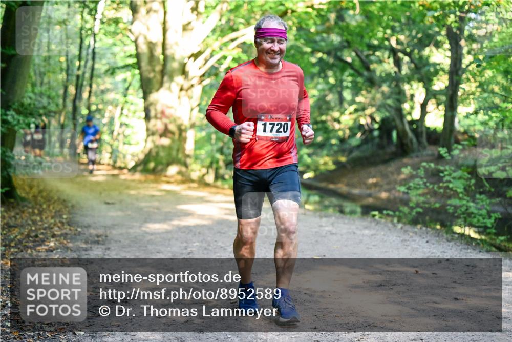 28.09.2025 - 33. Volkslauf durch das schöne Alstertal Dr. Thomas Lammeyer http://msf.ph/oto/8952589 28.09.2025 10:22:00 Laufen 1720 meine-sportfotos.de