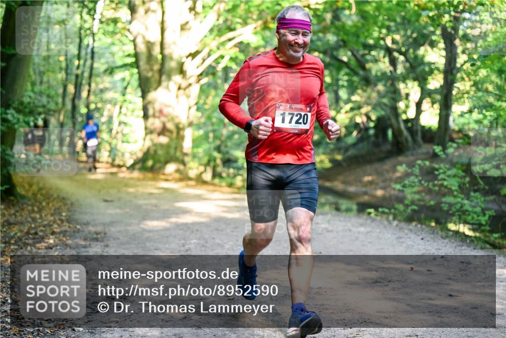 28.09.2025 - 33. Volkslauf durch das schöne Alstertal Dr. Thomas Lammeyer http://msf.ph/oto/8952590 28.09.2025 10:22:00 Laufen 1720 meine-sportfotos.de