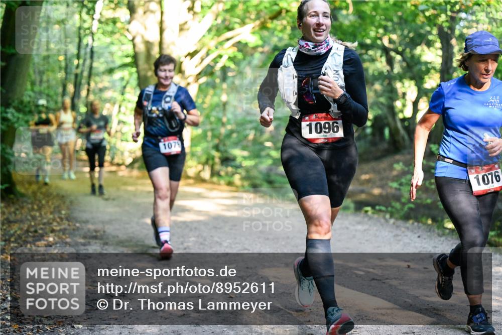28.09.2025 - 33. Volkslauf durch das schöne Alstertal Dr. Thomas Lammeyer http://msf.ph/oto/8952611 28.09.2025 10:22:08 Laufen 1079, 1096, 1076 meine-sportfotos.de