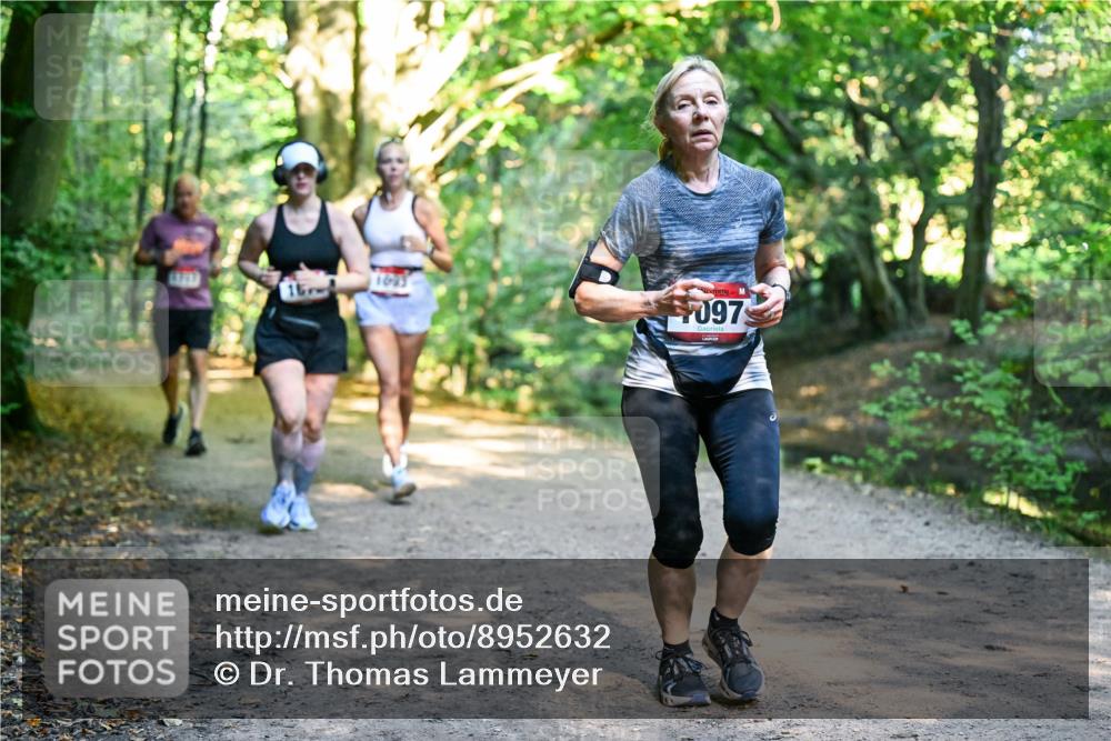 28.09.2025 - 33. Volkslauf durch das schöne Alstertal Dr. Thomas Lammeyer http://msf.ph/oto/8952632 28.09.2025 10:22:12 Laufen 1093, 097 meine-sportfotos.de