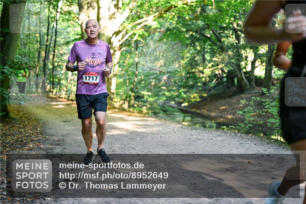 28.09.2025 - 33. Volkslauf durch das schöne Alstertal Dr. Thomas Lammeyer http://msf.ph/oto/8952649 28.09.2025 10:22:15 Laufen 1717 meine-sportfotos.de
