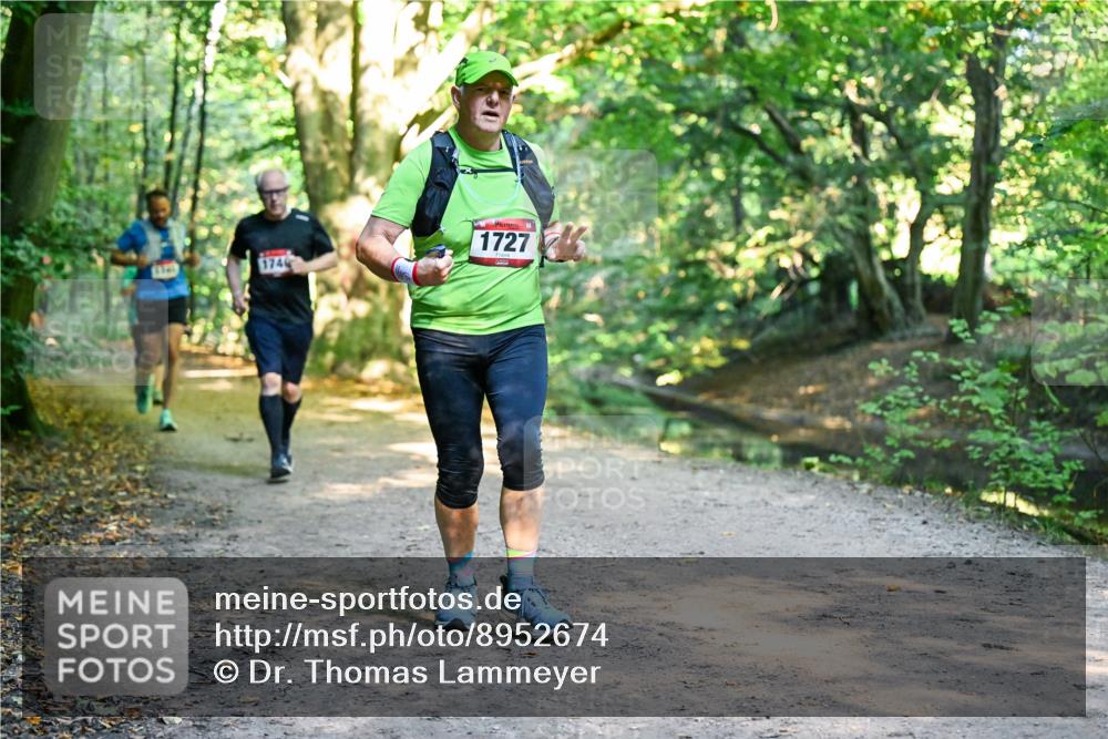 28.09.2025 - 33. Volkslauf durch das schöne Alstertal Dr. Thomas Lammeyer http://msf.ph/oto/8952674 28.09.2025 10:22:23 Laufen 174, 1727 meine-sportfotos.de