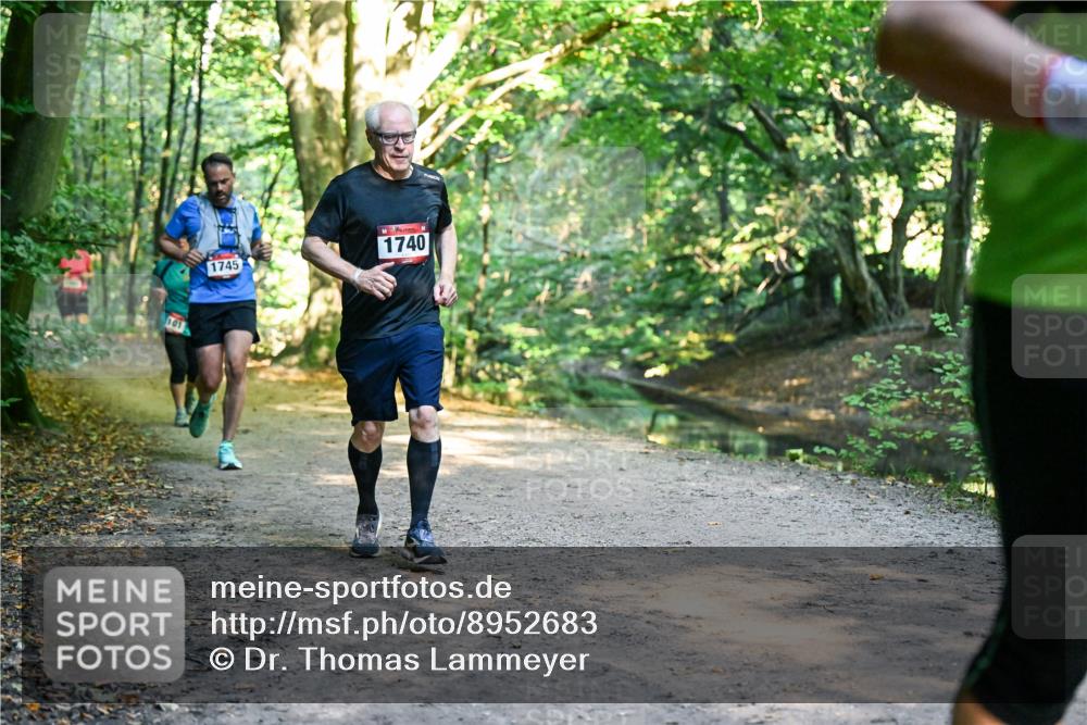 28.09.2025 - 33. Volkslauf durch das schöne Alstertal Dr. Thomas Lammeyer http://msf.ph/oto/8952683 28.09.2025 10:22:24 Laufen 101, 1745, 1740 meine-sportfotos.de