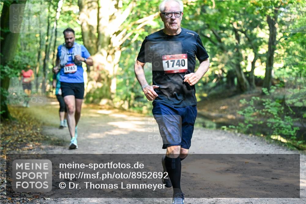 28.09.2025 - 33. Volkslauf durch das schöne Alstertal Dr. Thomas Lammeyer http://msf.ph/oto/8952692 28.09.2025 10:22:26 Laufen 1745, 1740 meine-sportfotos.de