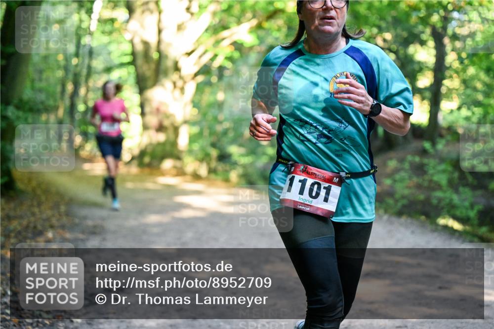 28.09.2025 - 33. Volkslauf durch das schöne Alstertal Dr. Thomas Lammeyer http://msf.ph/oto/8952709 28.09.2025 10:22:30 Laufen 31, 1929, 1101 meine-sportfotos.de