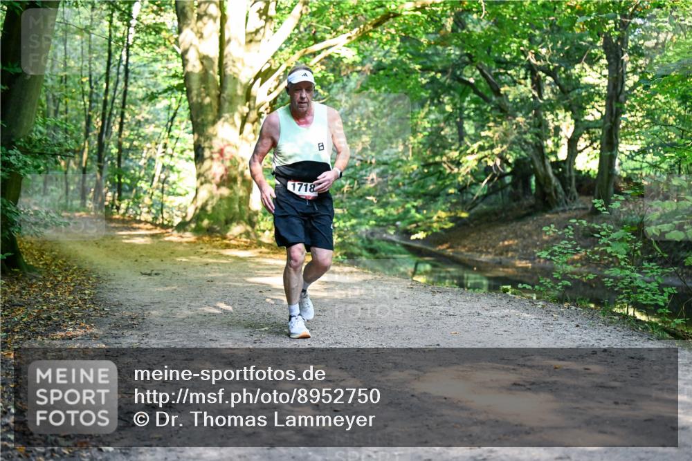 28.09.2025 - 33. Volkslauf durch das schöne Alstertal Dr. Thomas Lammeyer http://msf.ph/oto/8952750 28.09.2025 10:22:52 Laufen 1718 meine-sportfotos.de