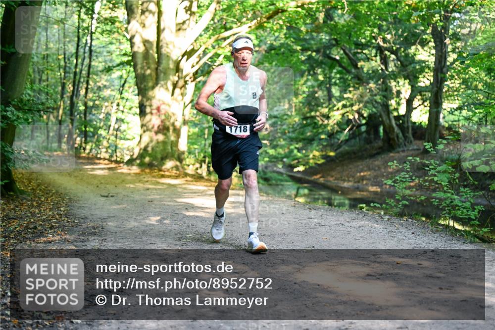 28.09.2025 - 33. Volkslauf durch das schöne Alstertal Dr. Thomas Lammeyer http://msf.ph/oto/8952752 28.09.2025 10:22:52 Laufen 1718 meine-sportfotos.de