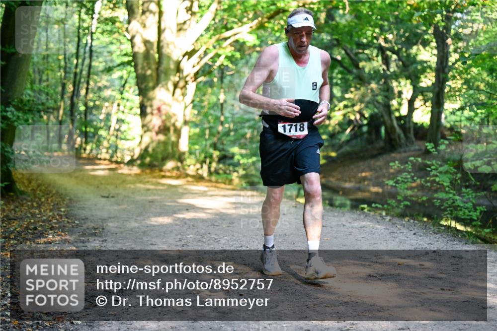 28.09.2025 - 33. Volkslauf durch das schöne Alstertal Dr. Thomas Lammeyer http://msf.ph/oto/8952757 28.09.2025 10:22:53 Laufen 1718 meine-sportfotos.de